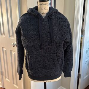 Super Cozy Vibes! American Eagle Sherpa Hoodie Pullover